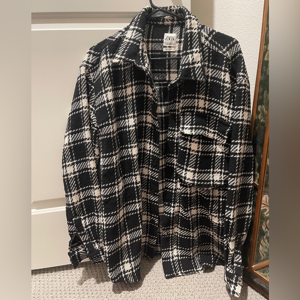 Zara Relaxed Fit Tweed Black and White Cardigan